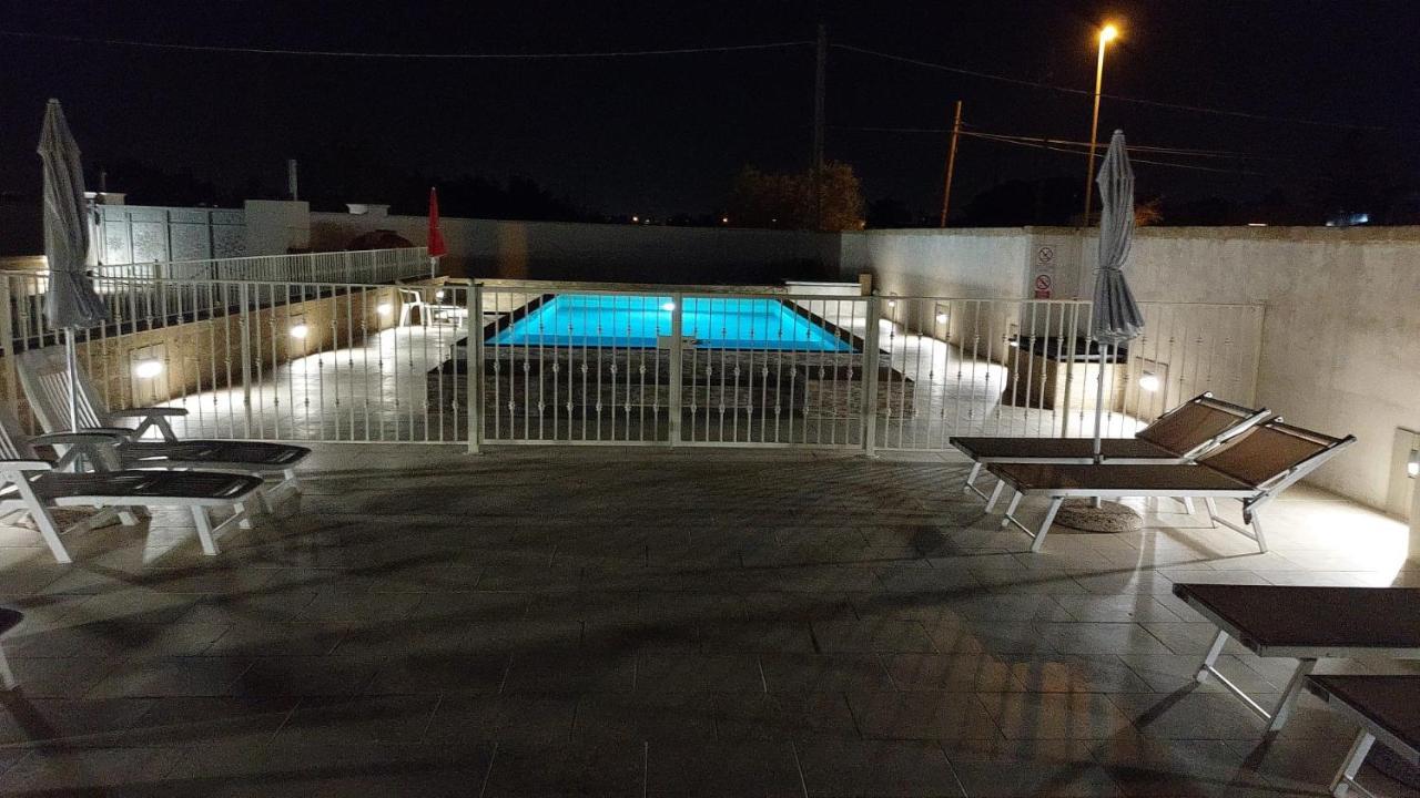Villa Silvia Luxury Residence 塔维亚诺 外观 照片